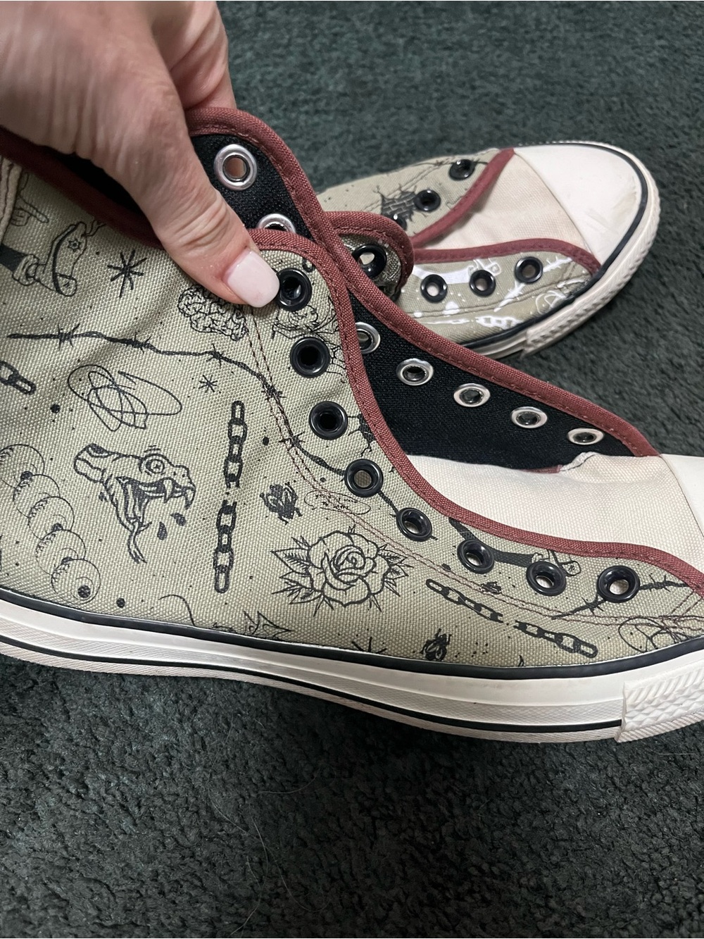 High-Top Converse Canvas Sneakers in Taupe with Burgundy Trim. NO LACES😬